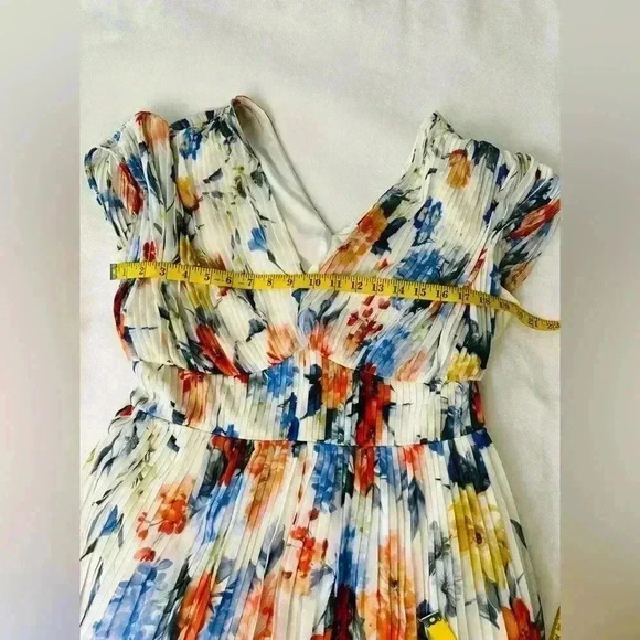 Express Floral Draped Sleeve Pleated Maxi Dress Size Large - Picture 11 of 14